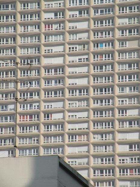  fenêtres d'un gratte-ciel, quartier Italie